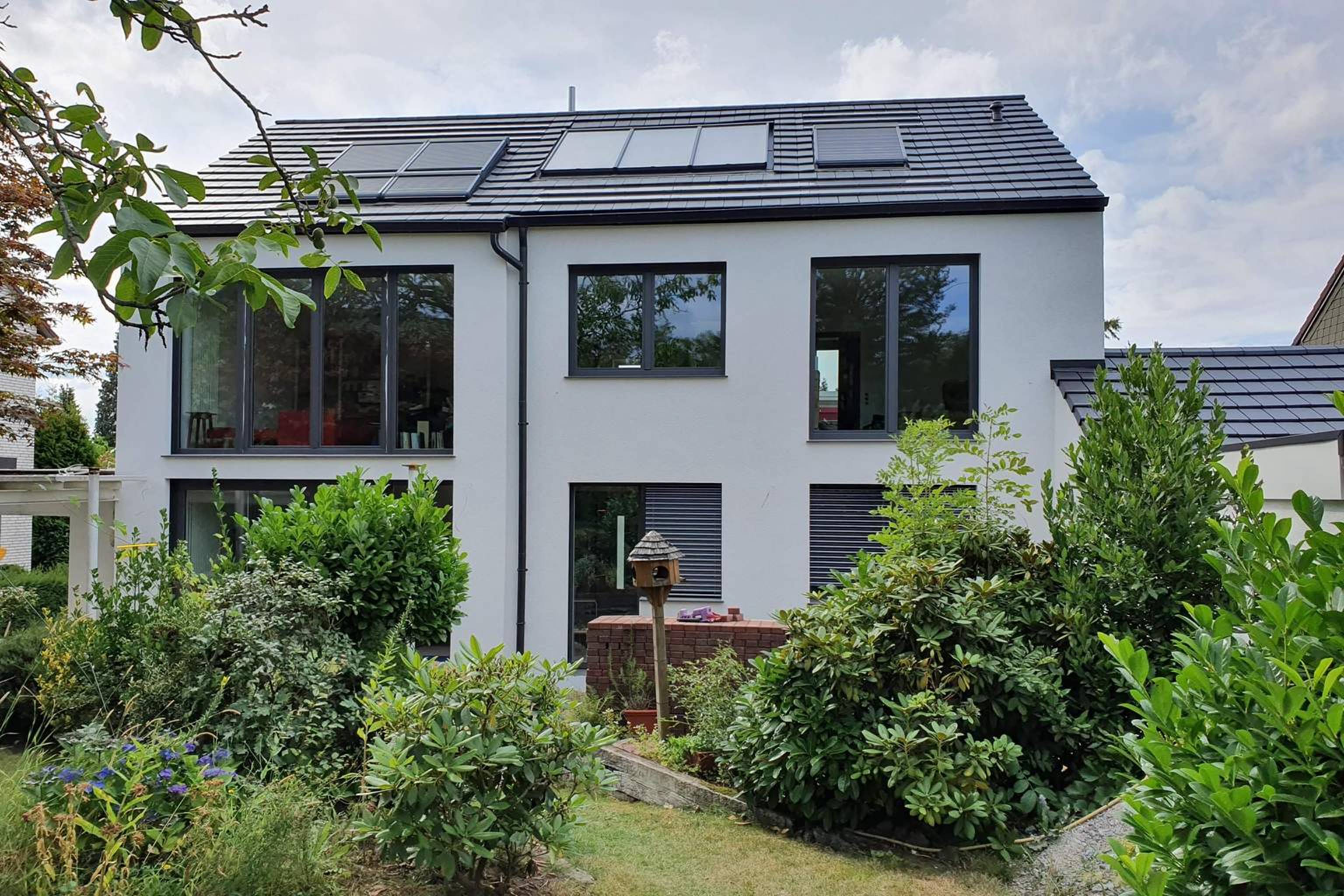Ratingen 2020 – Einfamilienhaus nach der energetischen Sanierung zum Effizienzhaus 70